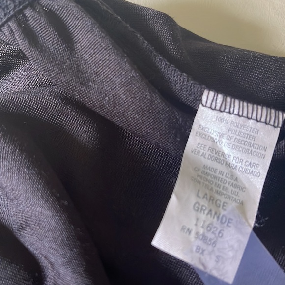 #Silk style pants and #velvet daisy dukes - Picture 3 of 9